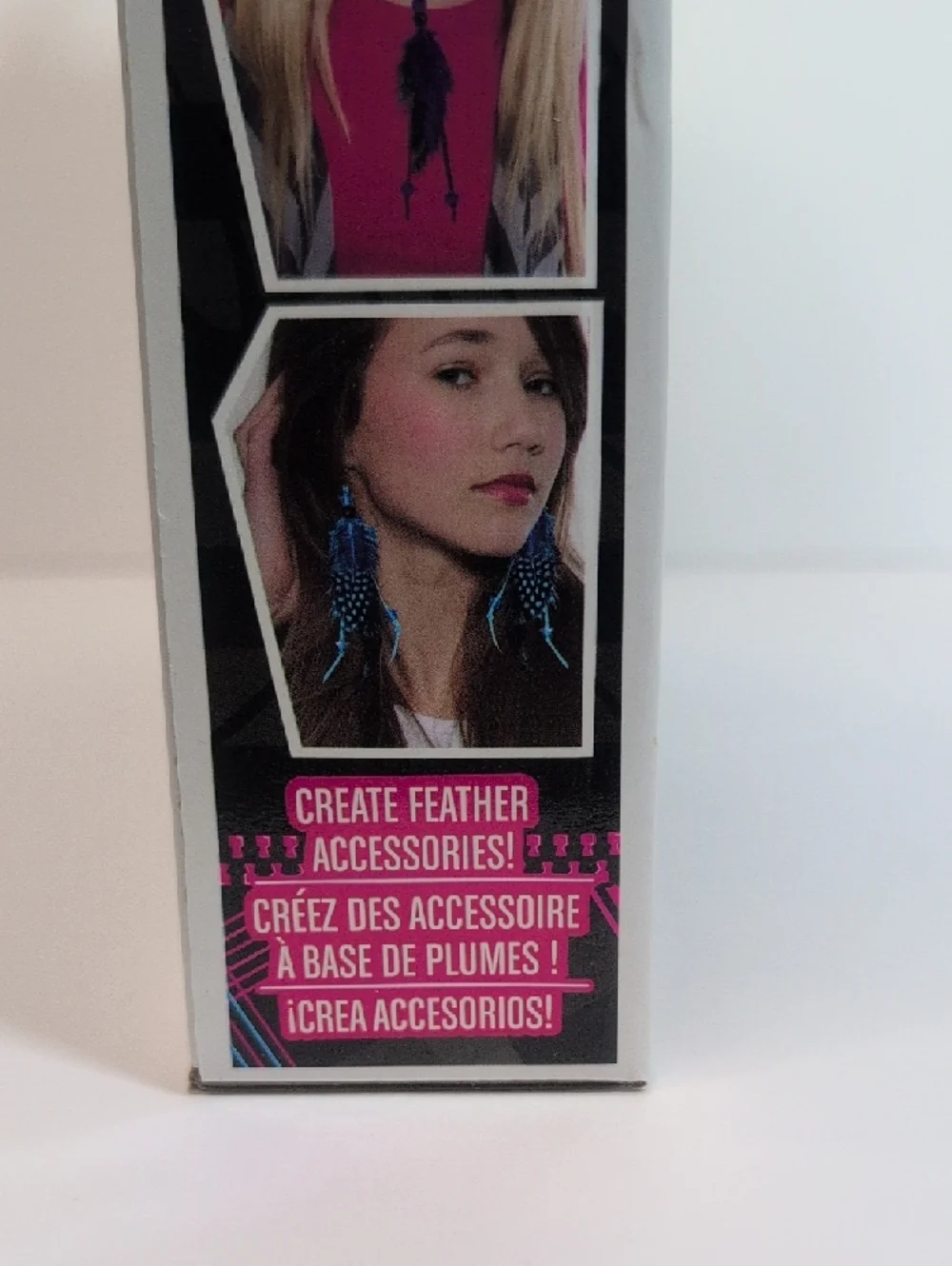 Monster High Freaky Feather Accessory Kit New